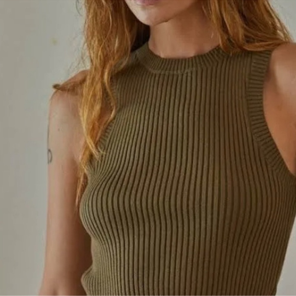 By Together Olive Knit Crew Neck Sleeveless Crop Top